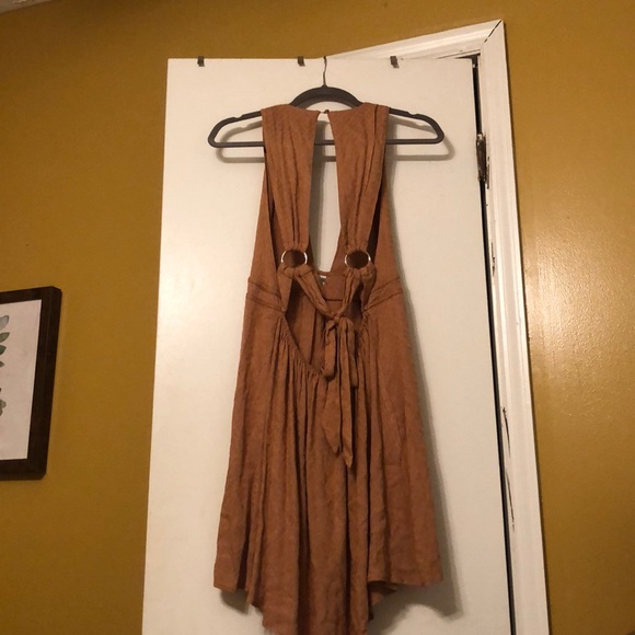 Open back with tie dress - Picture 10 of 10